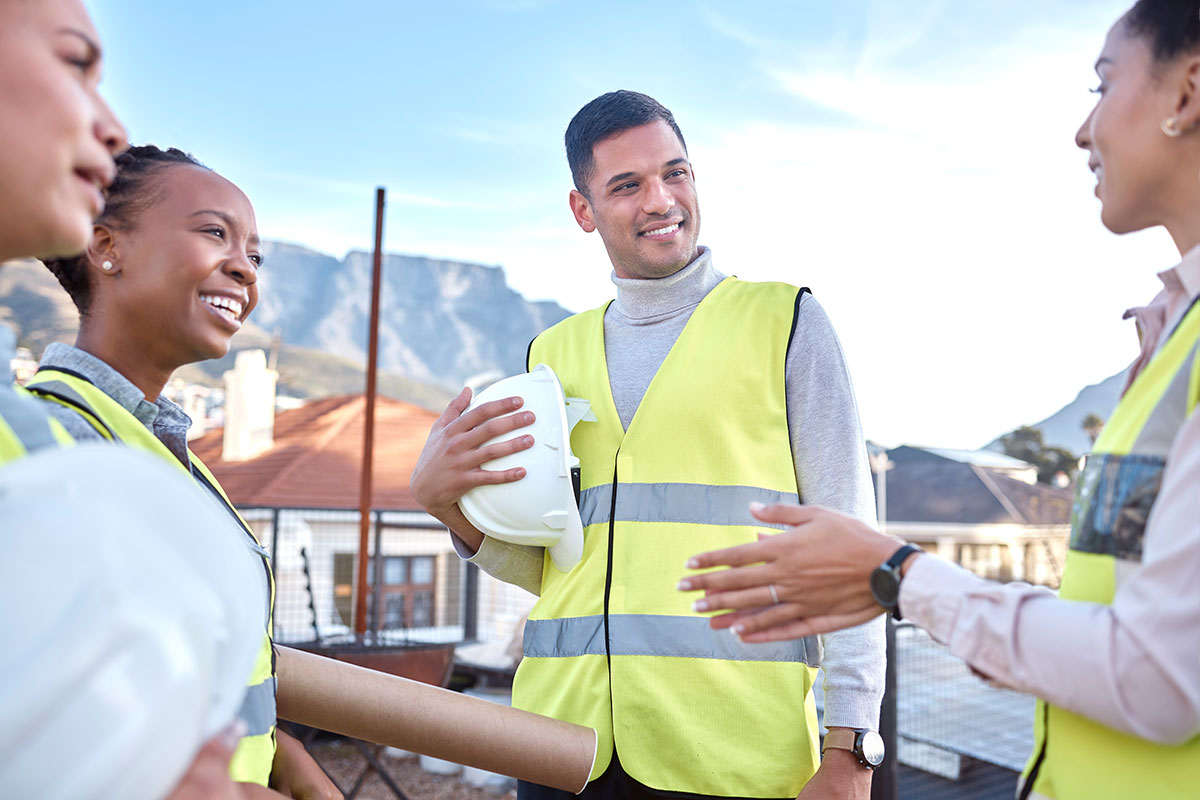 Signs of a Professional, Communicative Contractor